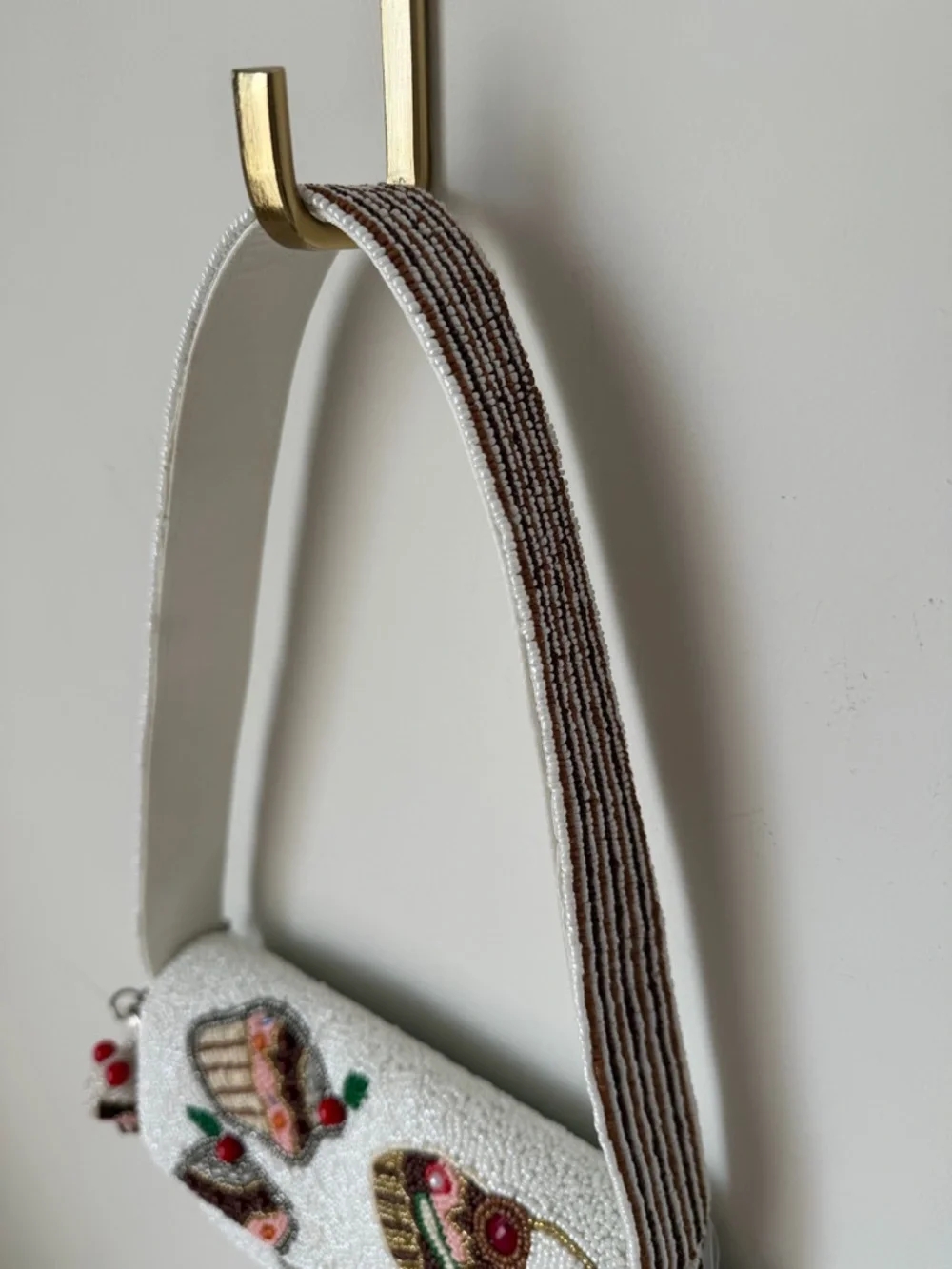 Viral Beaded Cupcake Shoulder Bag with beaded charm